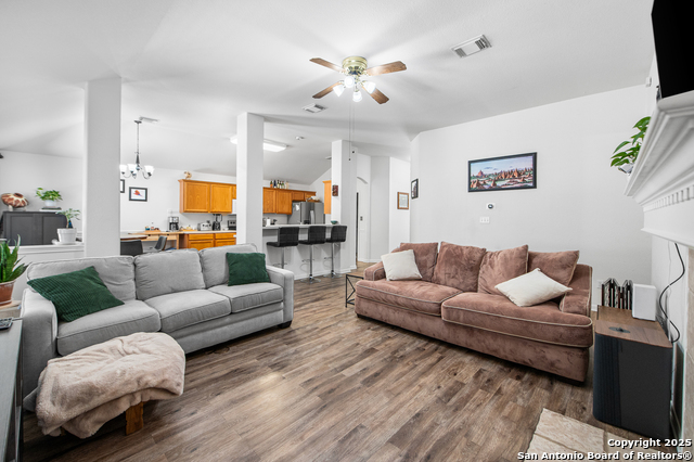 Image 19 of 38 For 13839 Bent Ridge