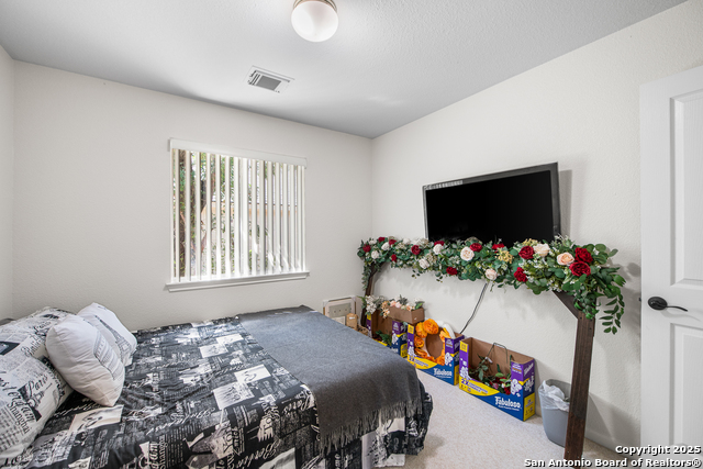 Image 26 of 38 For 13839 Bent Ridge