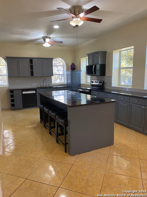 Image 3 of 9 For 556 Flower Trail Loop