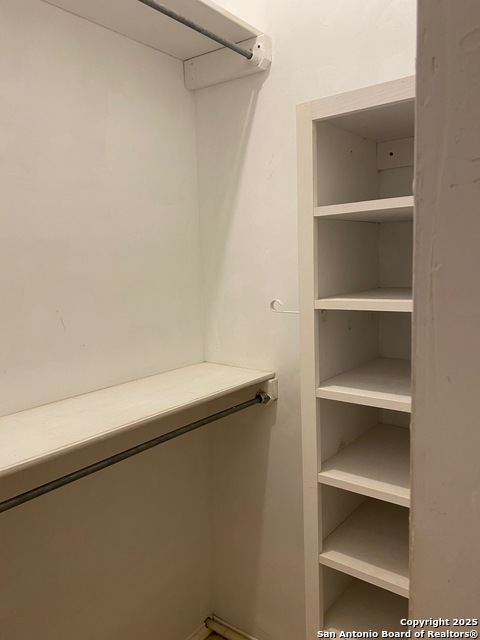 Image 6 of 9 For 556 Flower Trail Loop