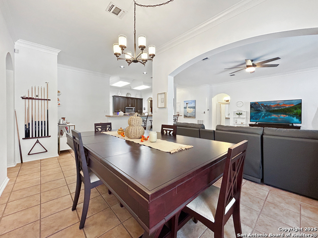 Image 10 of 30 For 1637 Circle Oak