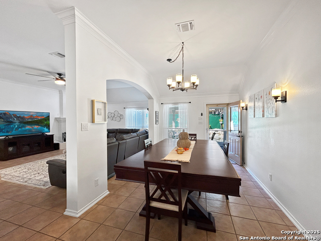 Image 11 of 30 For 1637 Circle Oak