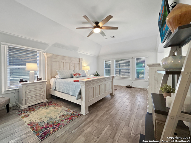 Image 13 of 30 For 1637 Circle Oak