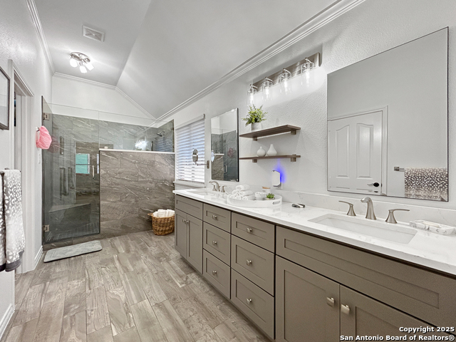 Image 16 of 30 For 1637 Circle Oak