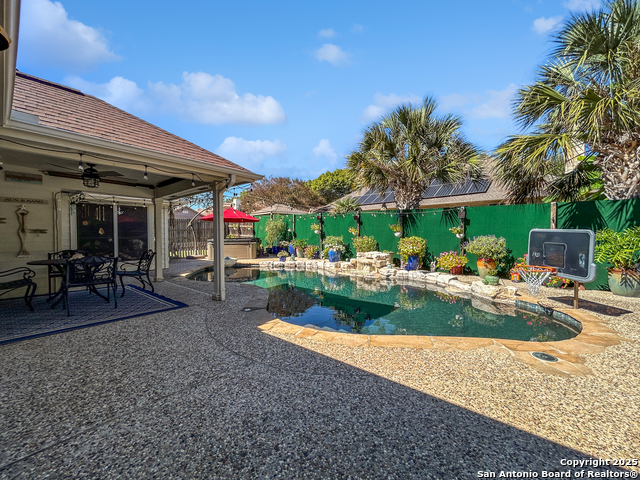 Image 26 of 30 For 1637 Circle Oak