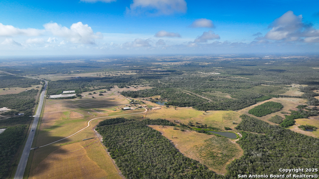 Listing photo id 0 for 000 Tx 97  