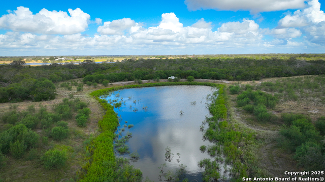 Listing photo id 7 for 000 Tx 97  