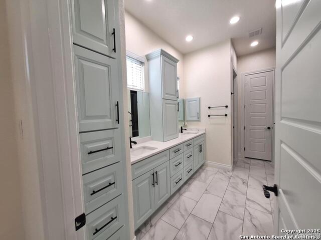 Image 29 of 47 For 15504 Capri  