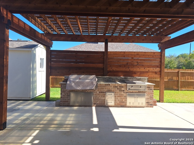 Image 42 of 47 For 15504 Capri  