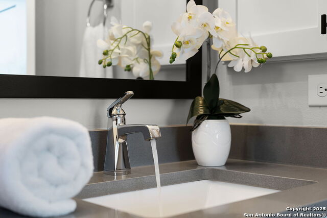 Image 16 of 61 For 110 Playmoor