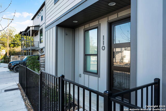 Image 2 of 61 For 110 Playmoor