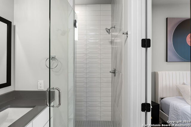 Image 25 of 61 For 110 Playmoor