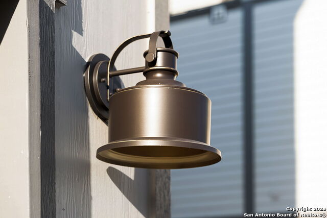 Image 3 of 61 For 110 Playmoor