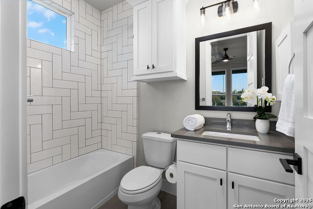 Image 30 of 61 For 110 Playmoor