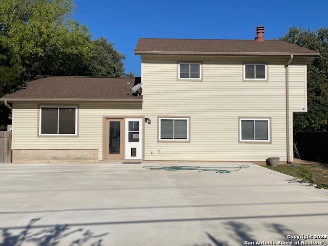 Image 4 of 19 For 7114 Breeze Hollow