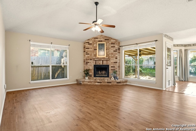 Listing photo id 3 for 7107 Quail Trace