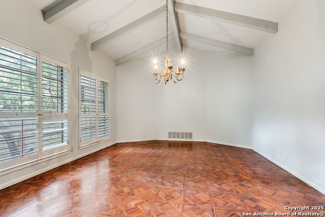 Image 10 of 27 For 3615 Hunters Point