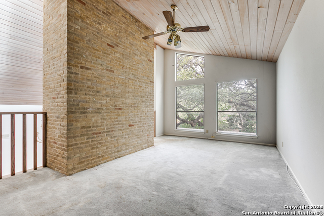 Image 17 of 27 For 3615 Hunters Point