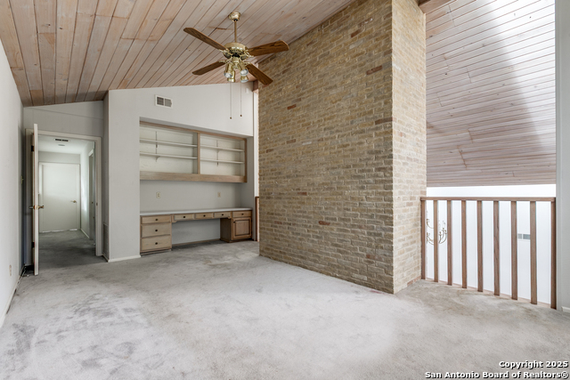 Image 18 of 27 For 3615 Hunters Point