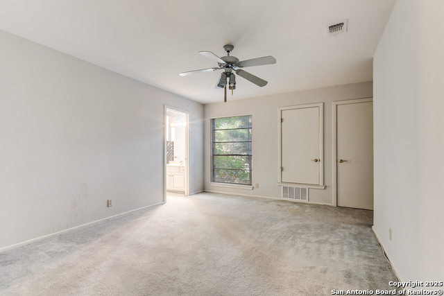 Image 19 of 27 For 3615 Hunters Point