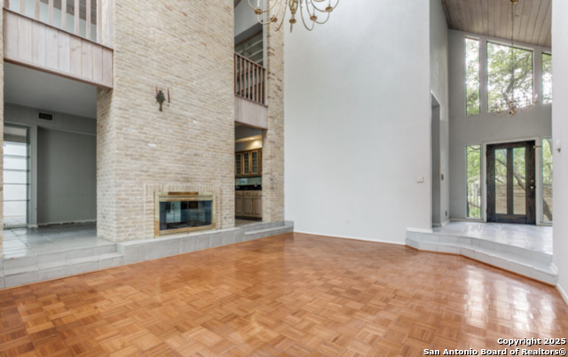 Image 2 of 27 For 3615 Hunters Point