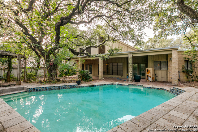 Image 27 of 27 For 3615 Hunters Point