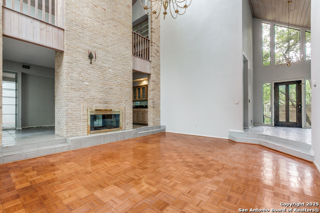 Image 8 of 27 For 3615 Hunters Point