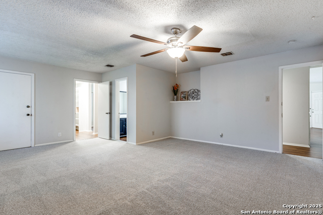 Image 15 of 25 For 10323 Country Vista