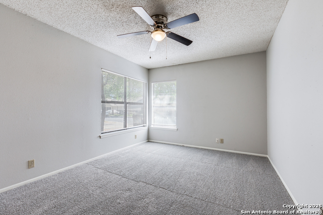 Image 19 of 25 For 10323 Country Vista