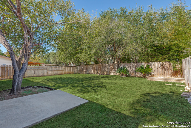 Image 23 of 25 For 10323 Country Vista