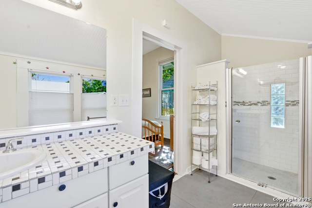 Image 23 of 29 For 125 Muth