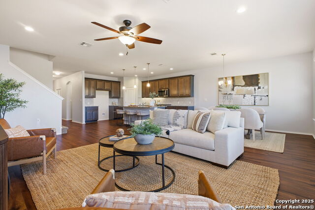 Image 11 of 43 For 14470 Costa Leon