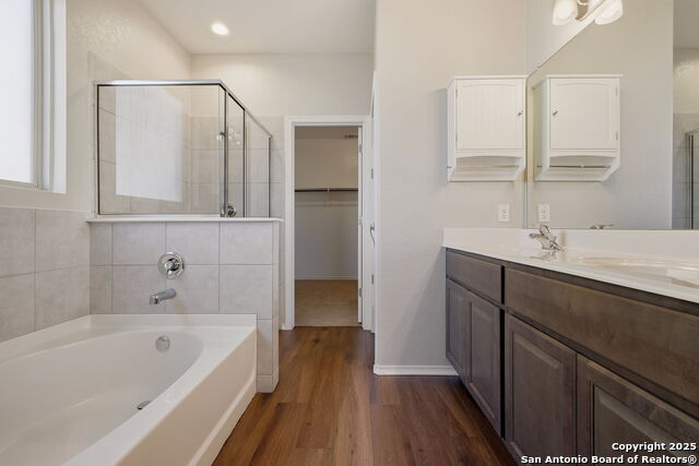 Image 21 of 43 For 14470 Costa Leon