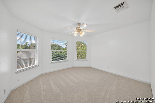 Image 30 of 37 For 210 English Oaks