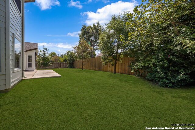 Image 34 of 37 For 210 English Oaks