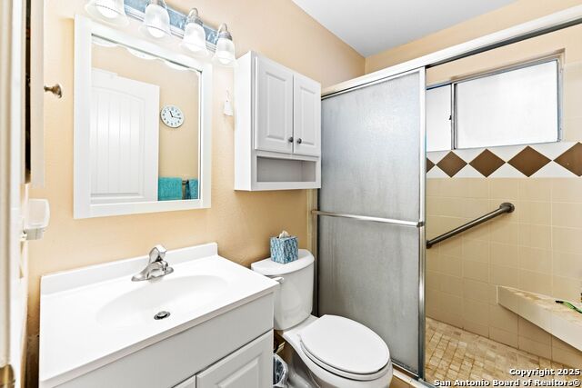 Image 20 of 33 For 4015 Hillswind