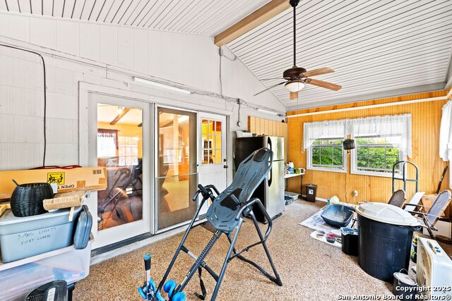 Image 25 of 33 For 4015 Hillswind