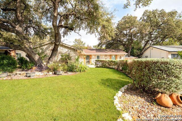 Image 3 of 33 For 4015 Hillswind