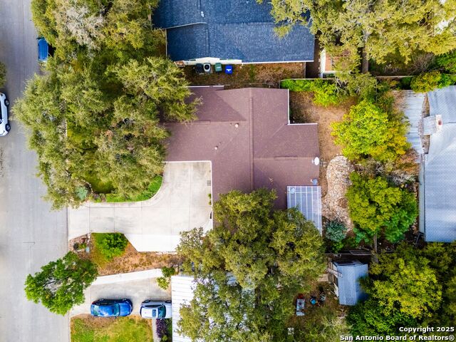 Image 32 of 33 For 4015 Hillswind