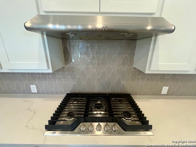 Image 14 of 33 For 12306 Fort Travis