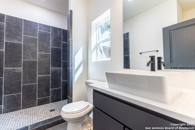 Image 8 of 34 For 118 Shenandoah  202