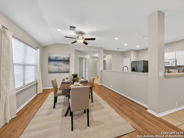 Image 15 of 31 For 6513 Rosethorn Drive