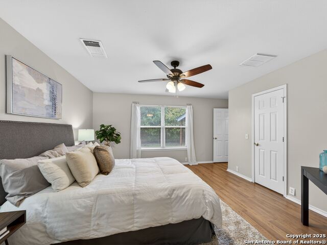 Image 19 of 31 For 6513 Rosethorn Drive