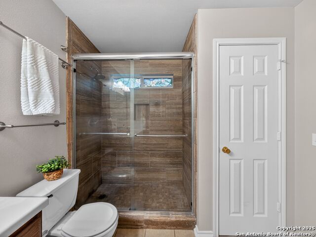 Image 21 of 31 For 6513 Rosethorn Drive