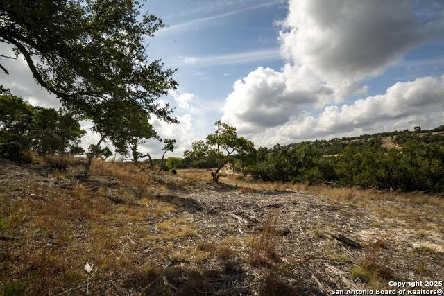 Image 11 of 31 For 322 Mitchell Dr