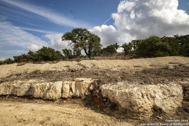 Image 28 of 31 For 322 Mitchell Dr