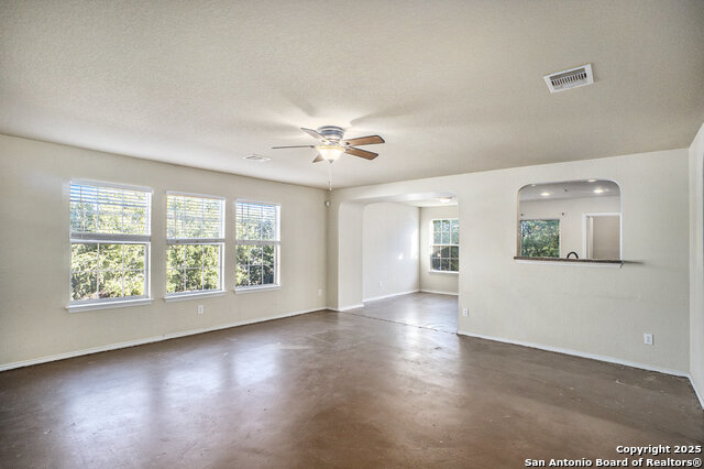 Listing photo id 3 for 10007 Del Lago