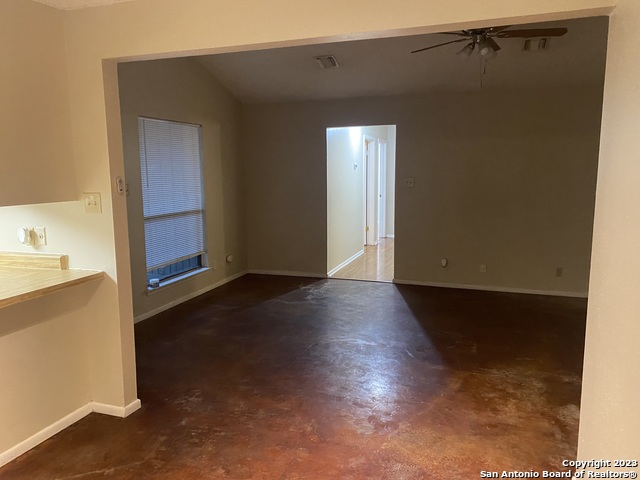 Image 14 of 20 For 7212 Rimwood