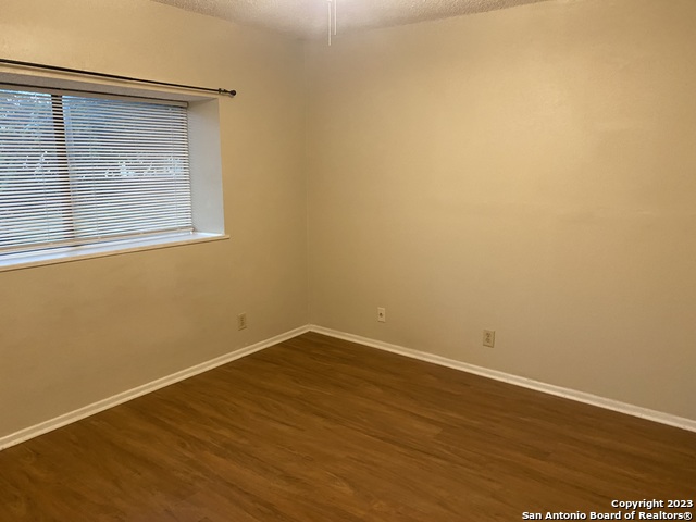 Image 19 of 20 For 7212 Rimwood