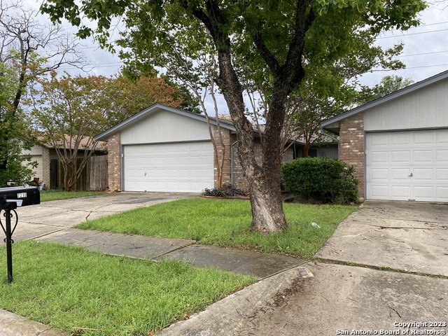 Image 2 of 20 For 7212 Rimwood